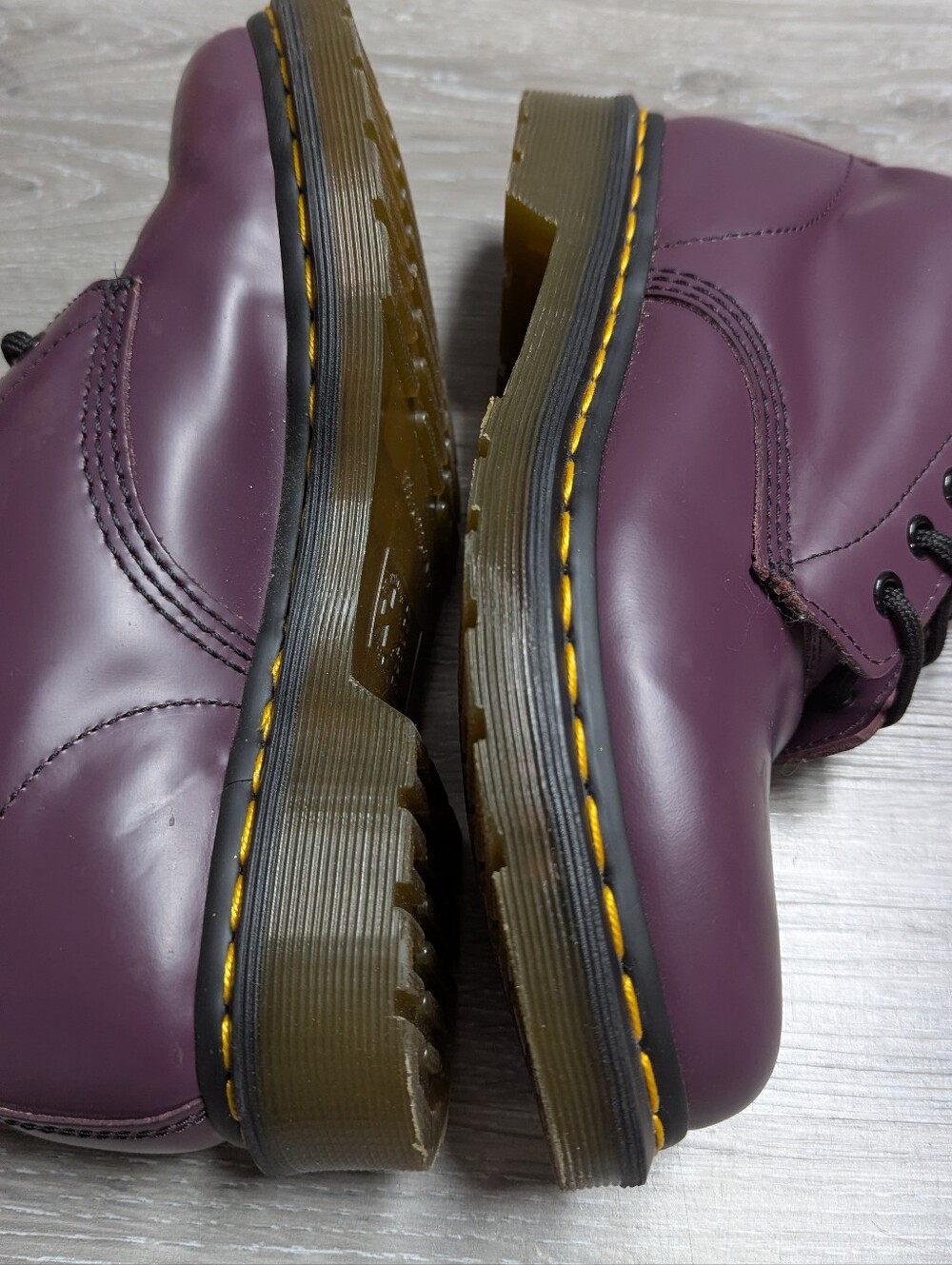 Dr. Martens Women's 1460 Purple Boots US 8 - Picture 9 of 12